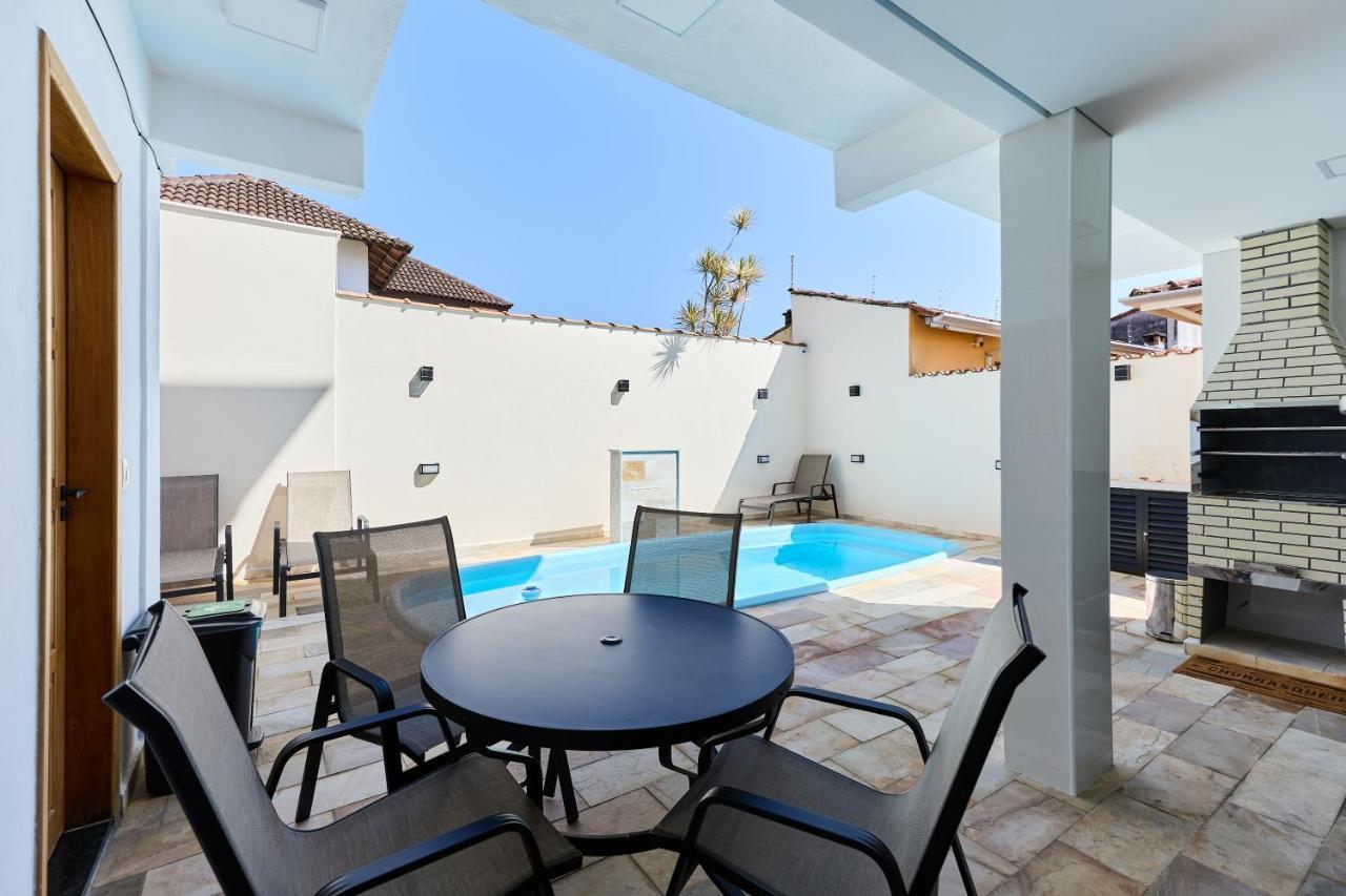 Casas 01 Ou 02 - Piscina, Churrasqueira, 150 Mt Mar, Quartos Com Ar Condicionado, Tv Smart 43, Ventilador Сasa de vacaciones