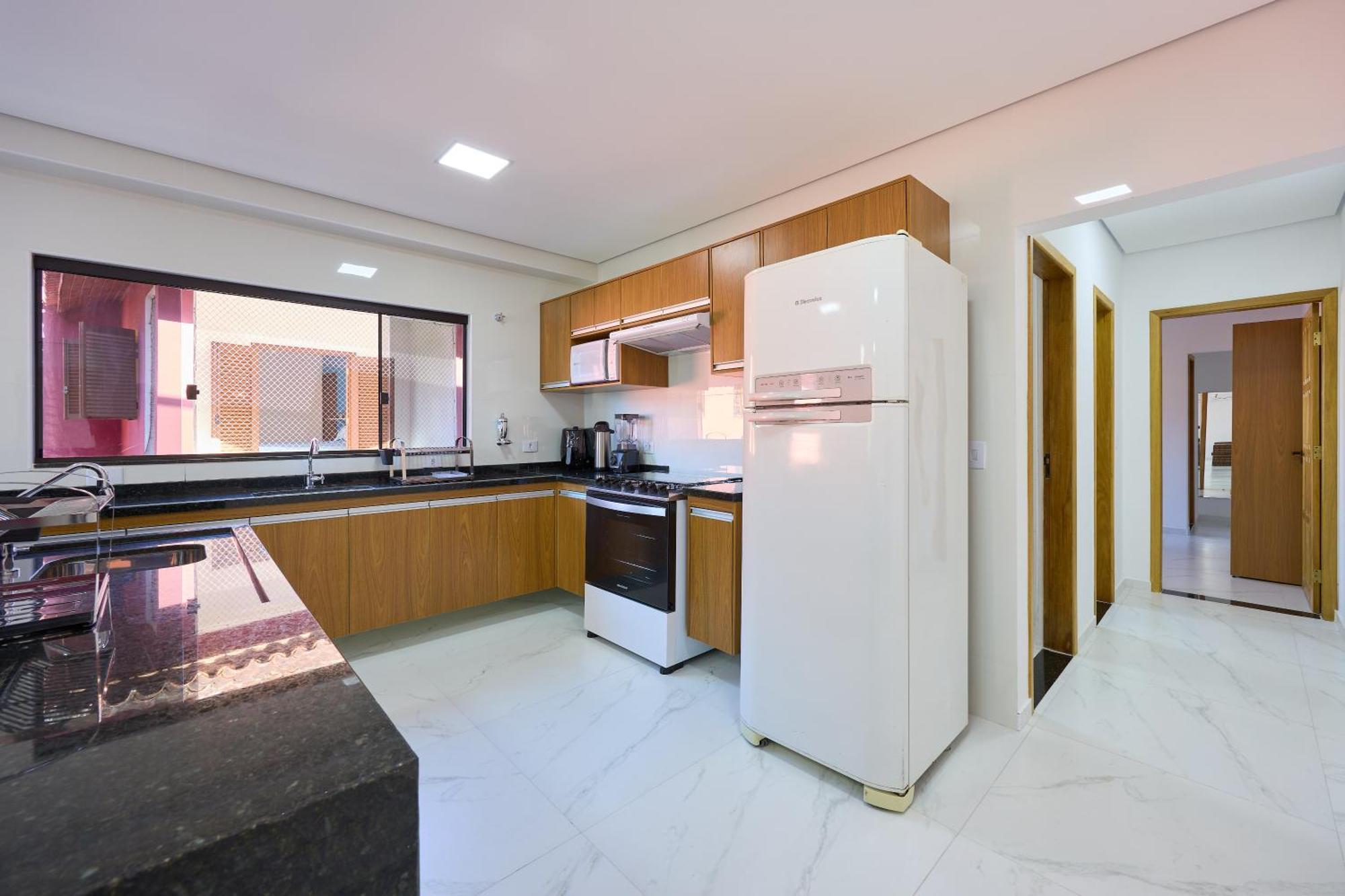 Casas 01 Ou 02 - Piscina, Churrasqueira, 150 Mt Mar, Quartos Com Ar Condicionado, Tv Smart 43, Ventilador * Ubatuba