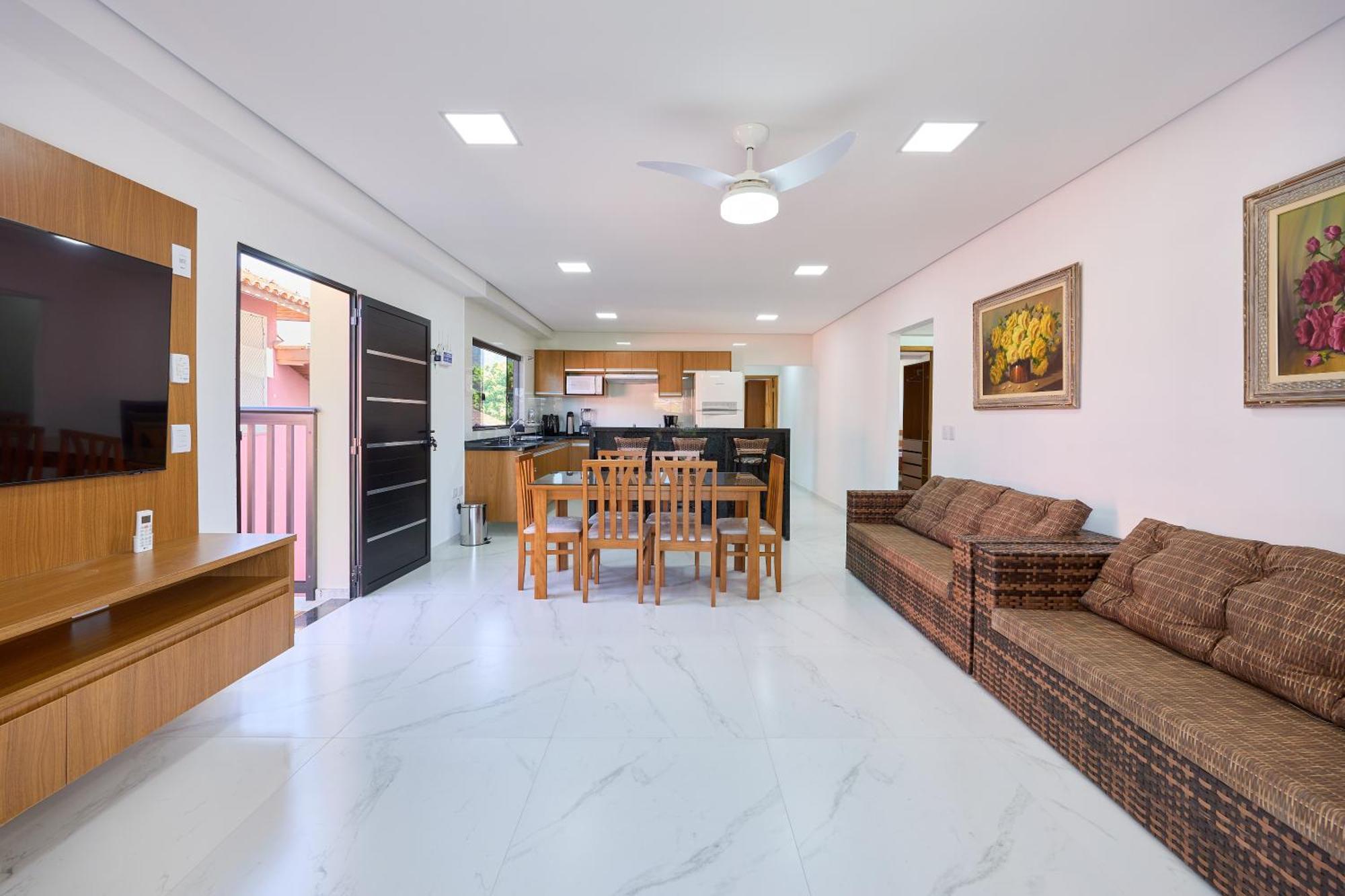 Casas 01 Ou 02 - Piscina, Churrasqueira, 150 Mt Mar, Quartos Com Ar Condicionado, Tv Smart 43, Ventilador Сasa de vacaciones *